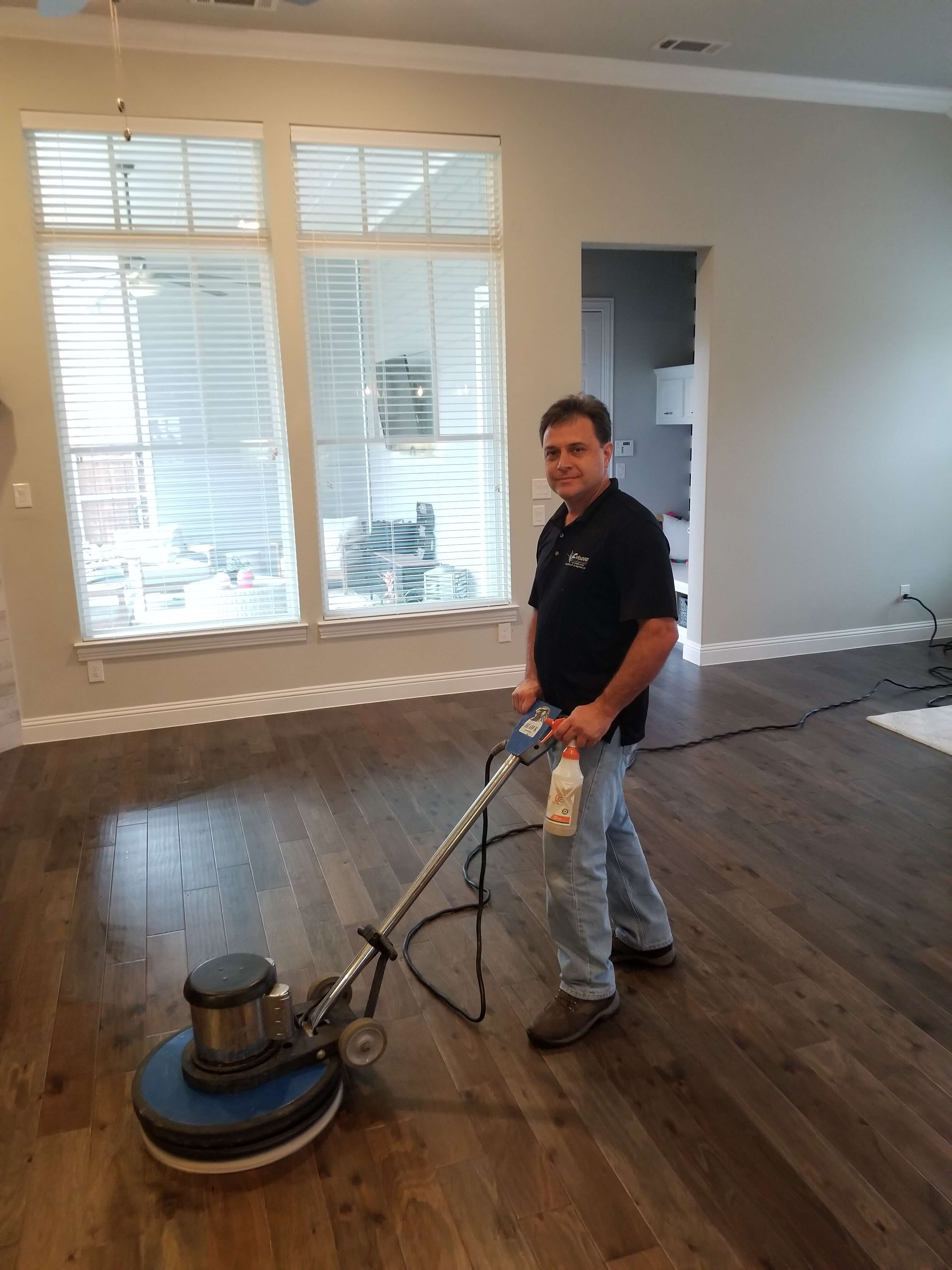 professional hardwood floor cleaning in Frisco Texas